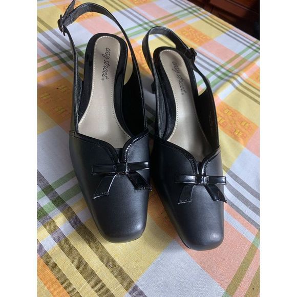 Woman Easy Street size 10 M shoes - Picture 1 of 7